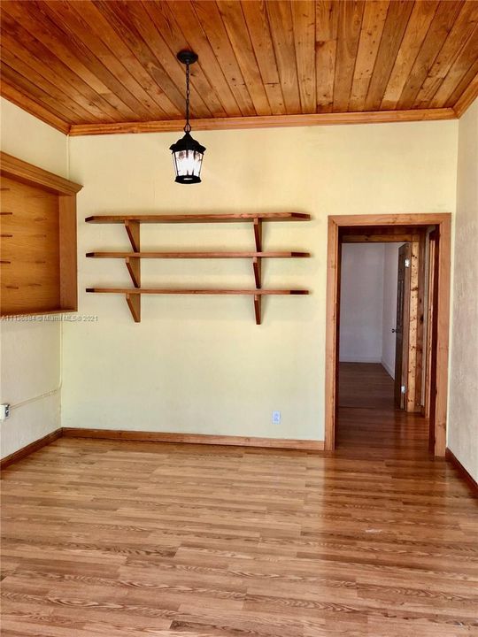 Recientemente alquilado: $3,200 (3 camas, 2 baños, 1800 Pies cuadrados)