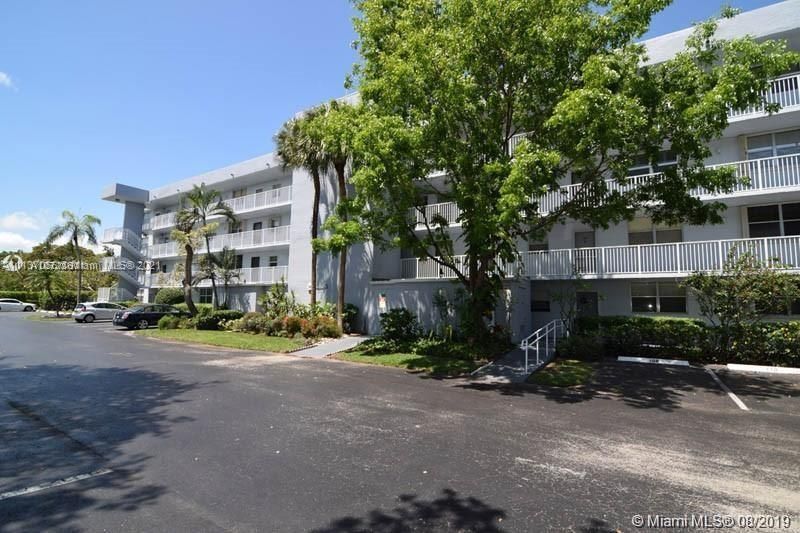 Recently Rented: $1,650 (2 beds, 2 baths, 975 Square Feet)