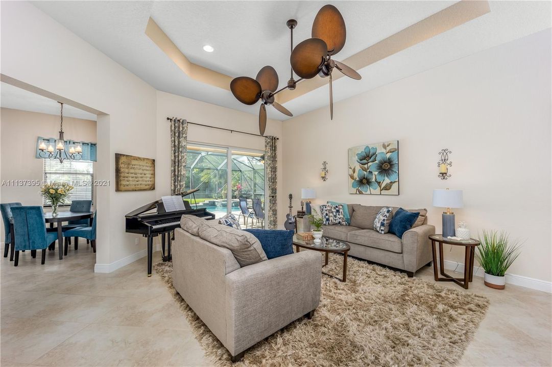 Recently Sold: $1,190,000 (5 beds, 4 baths, 4019 Square Feet)