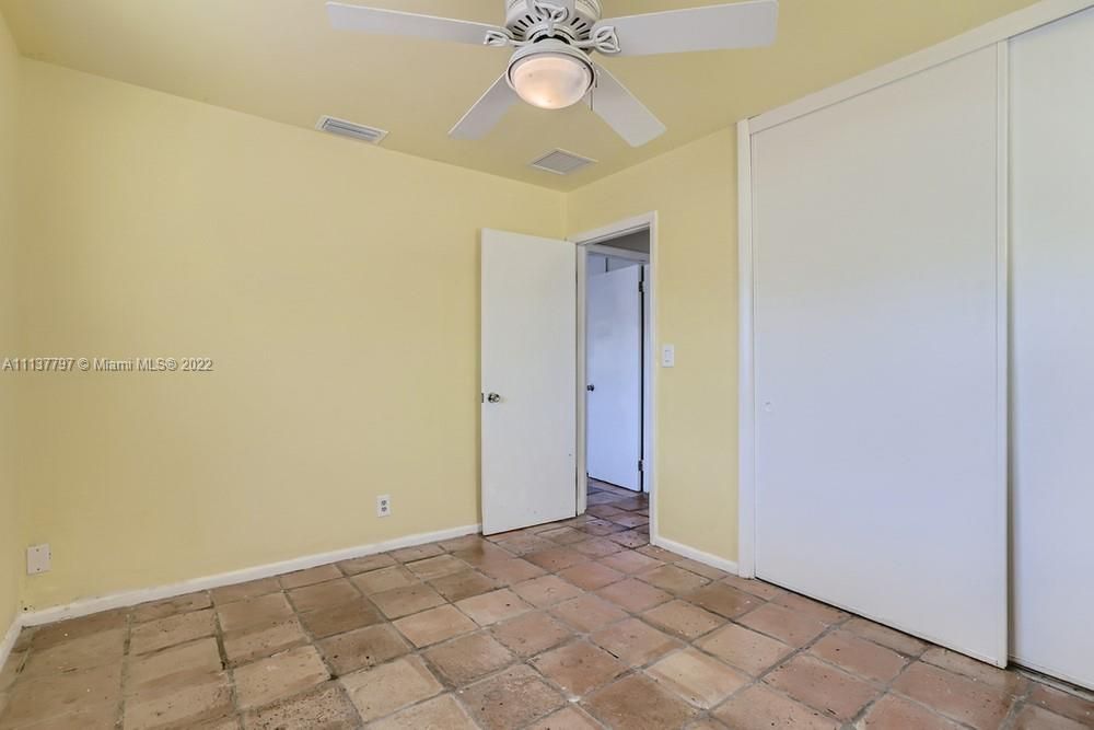Recently Sold: $354,900 (3 beds, 2 baths, 1190 Square Feet)