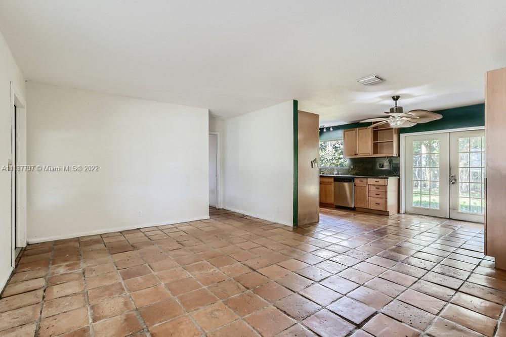 Recently Sold: $354,900 (3 beds, 2 baths, 1190 Square Feet)