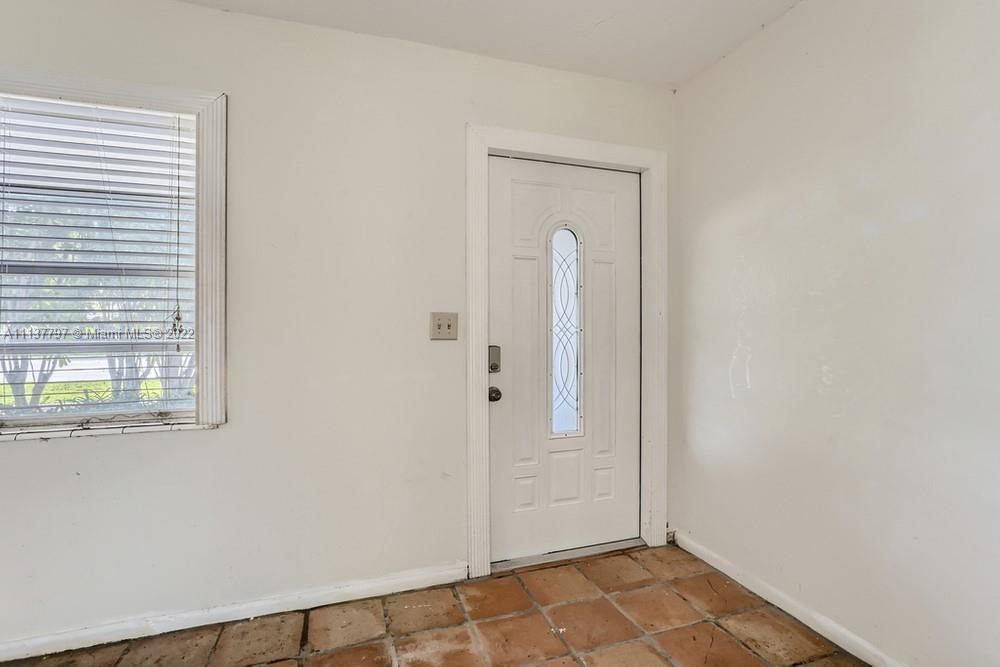 Recently Sold: $354,900 (3 beds, 2 baths, 1190 Square Feet)