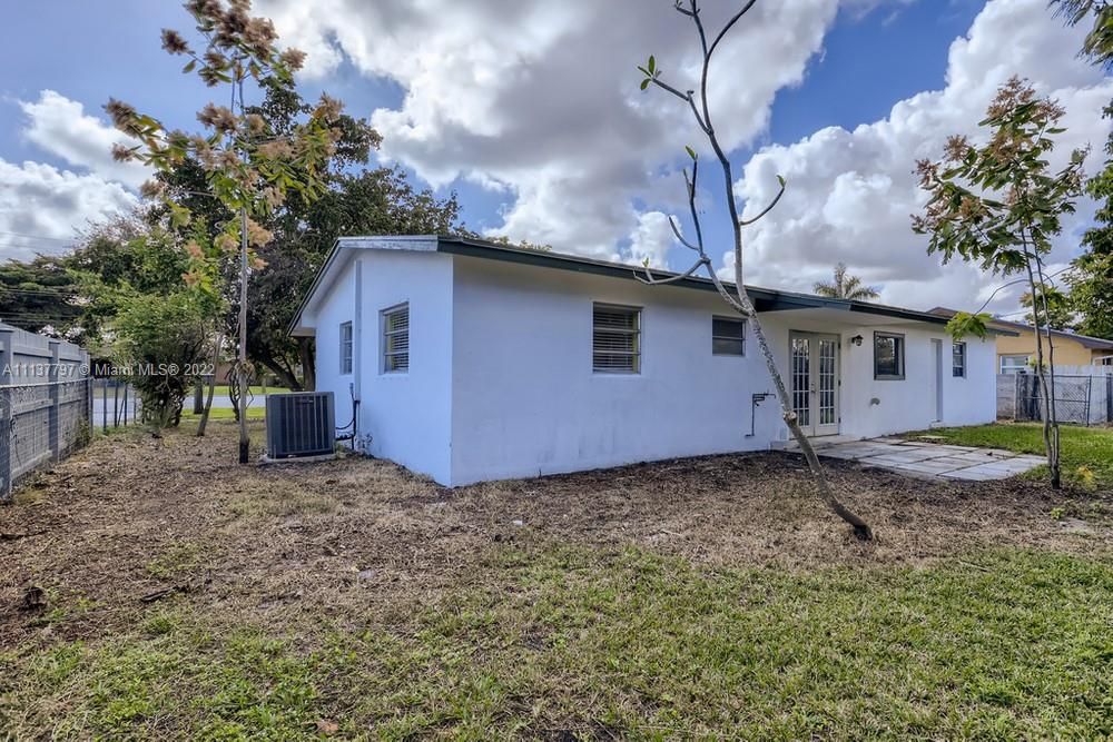 Recently Sold: $354,900 (3 beds, 2 baths, 1190 Square Feet)