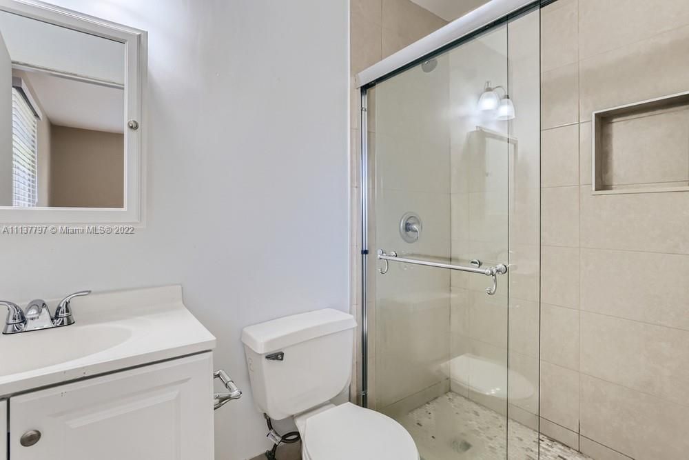 Recently Sold: $354,900 (3 beds, 2 baths, 1190 Square Feet)