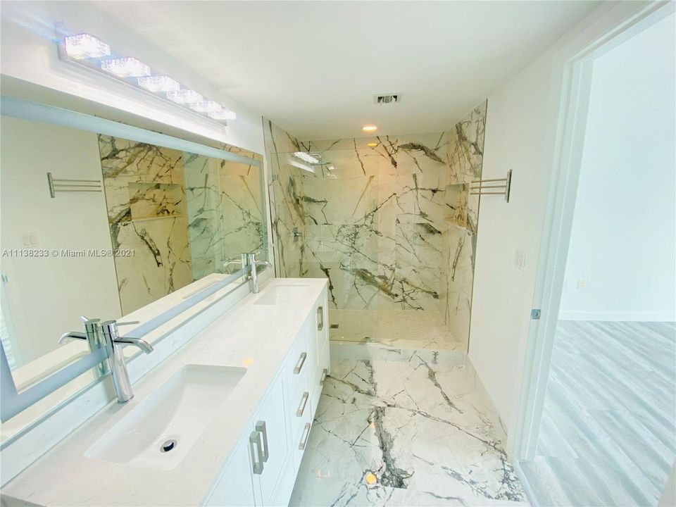 最近售出: $725,000 (3 贝兹, 3 浴室, 1544 平方英尺)