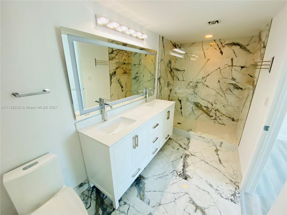 最近售出: $725,000 (3 贝兹, 3 浴室, 1544 平方英尺)