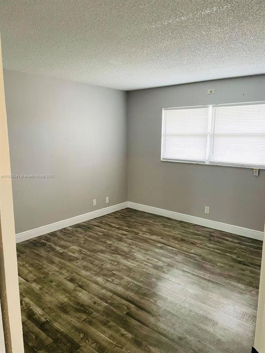 最近租的: $1,600 (2 贝兹, 2 浴室, 949 平方英尺)