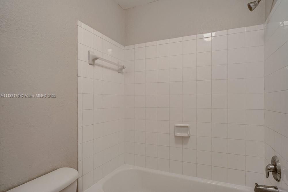 最近售出: $240,900 (3 贝兹, 2 浴室, 1548 平方英尺)