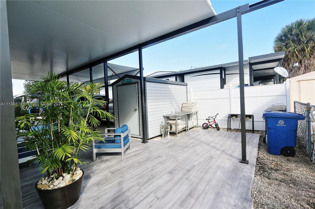 Vendido Recientemente: $349,900 (1,750.00 acres)