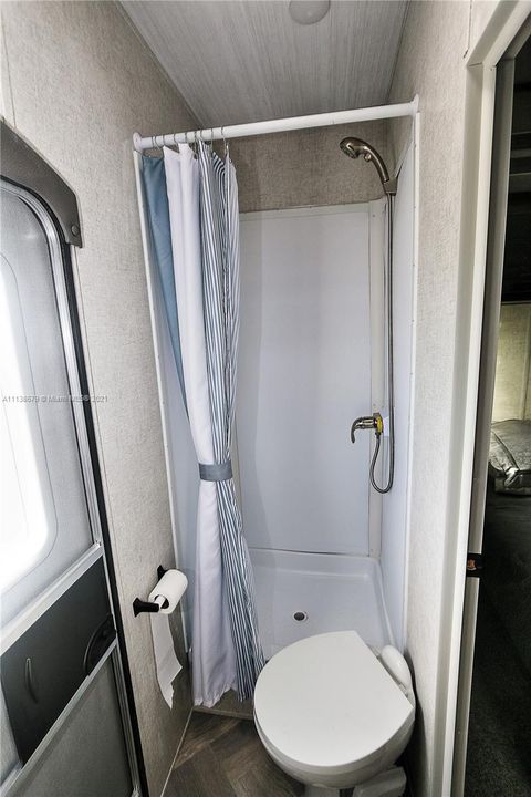 Vendido Recientemente: $349,900 (1,750.00 acres)