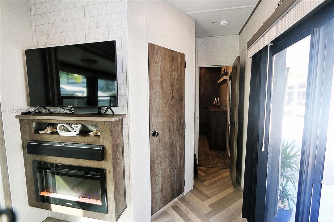 Vendido Recientemente: $349,900 (1,750.00 acres)