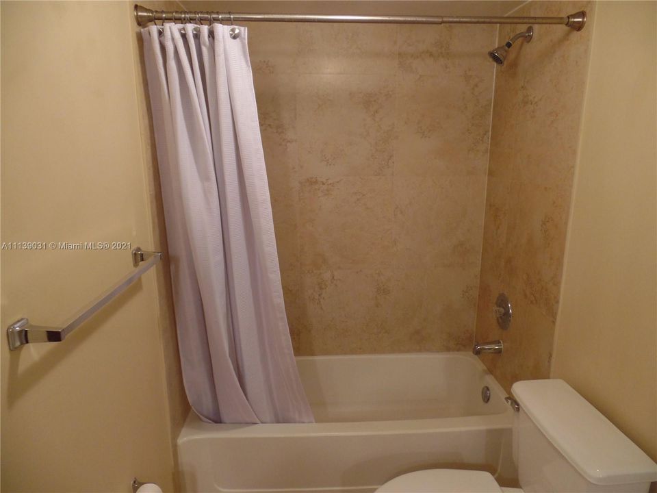 最近租的: $1,695 (1 贝兹, 1 浴室, 786 平方英尺)
