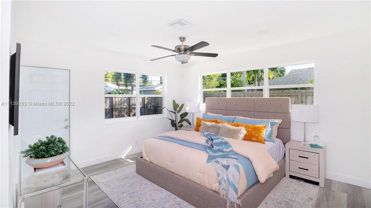 Recently Sold: $820,000 (3 beds, 2 baths, 1662 Square Feet)