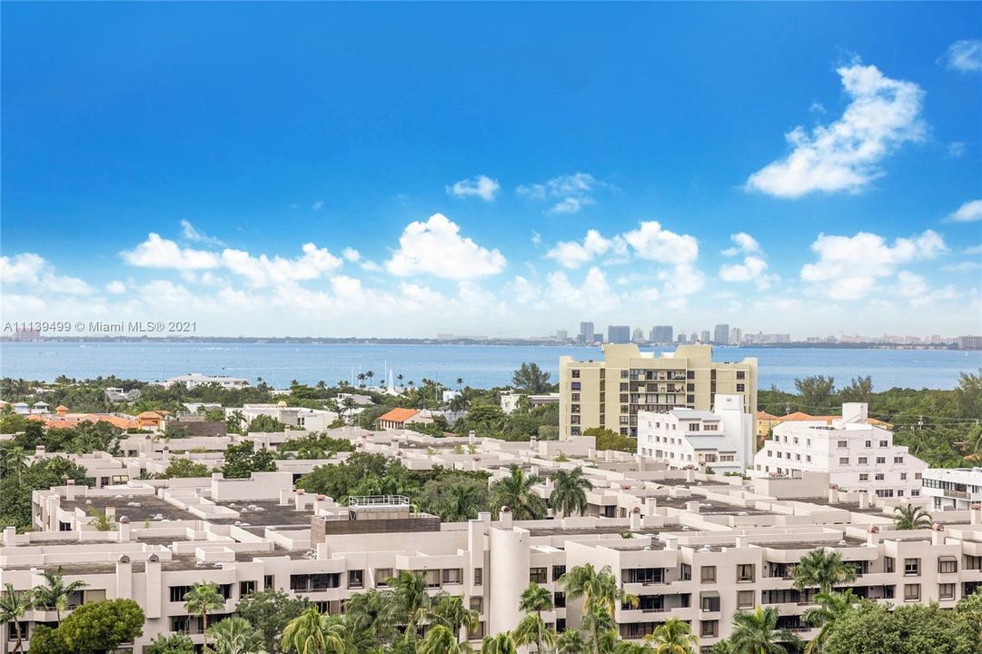 Recently Sold: $1,870,000 (3 beds, 3 baths, 2176 Square Feet)