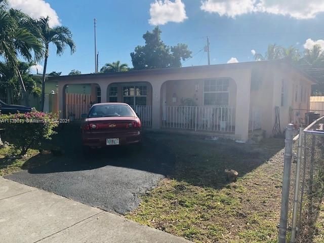 Recently Sold: $425,000 (2 beds, 2 baths, 1574 Square Feet)