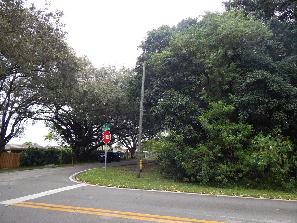 Недавно продано: $195,000 (0.34 acres)