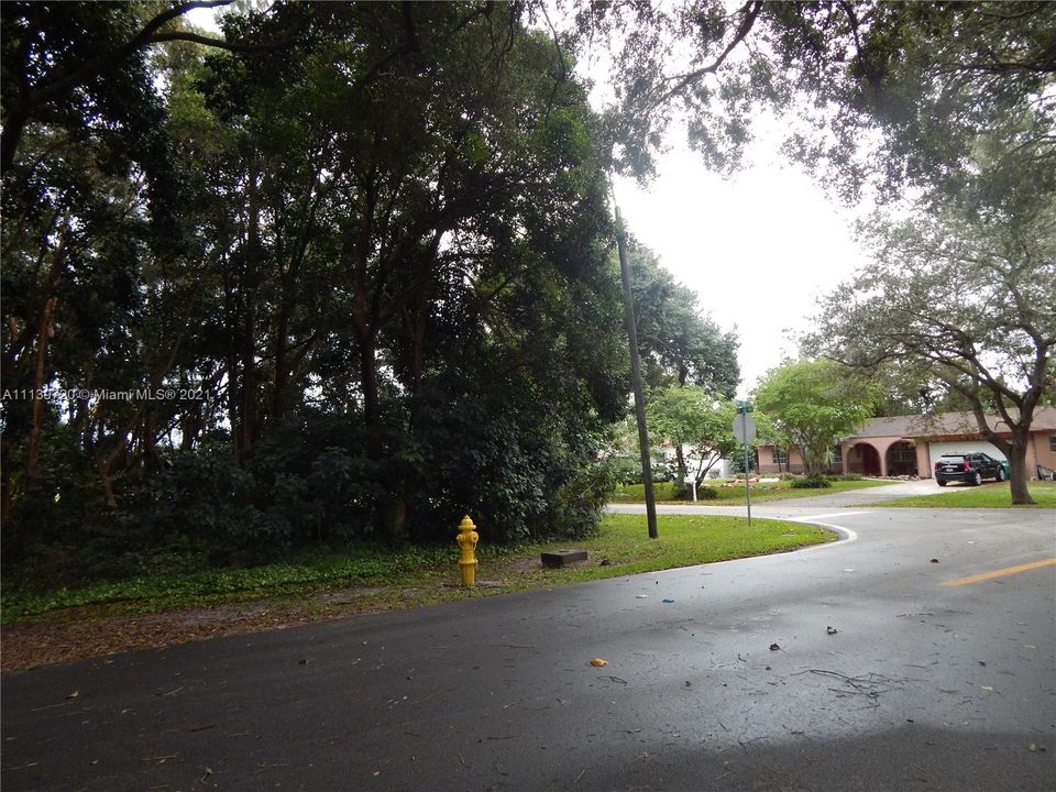 Недавно продано: $195,000 (0.34 acres)