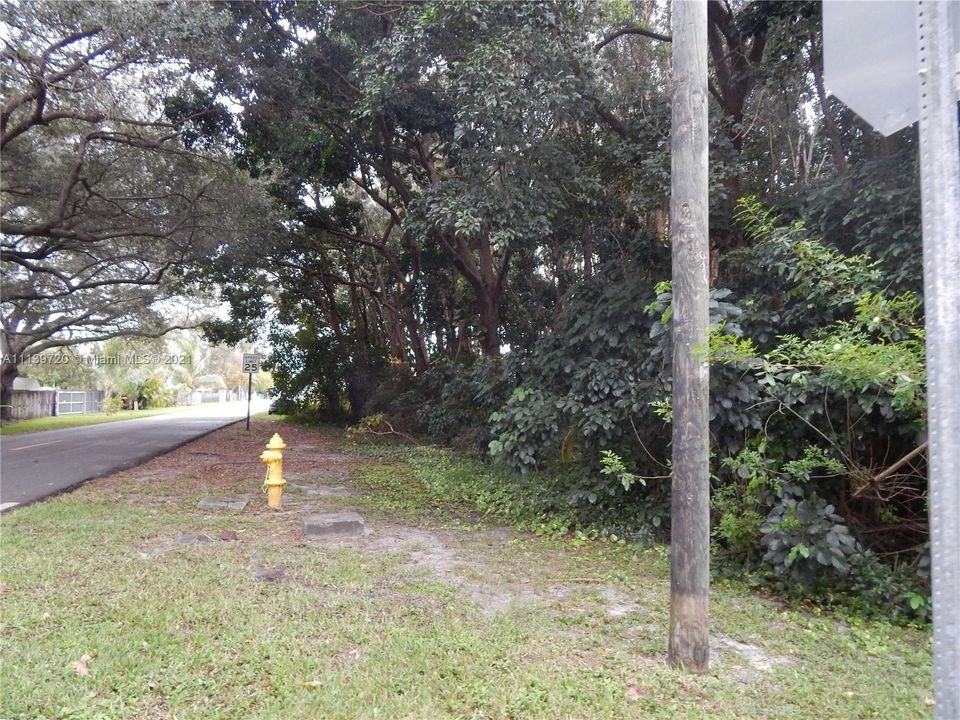 Недавно продано: $195,000 (0.34 acres)