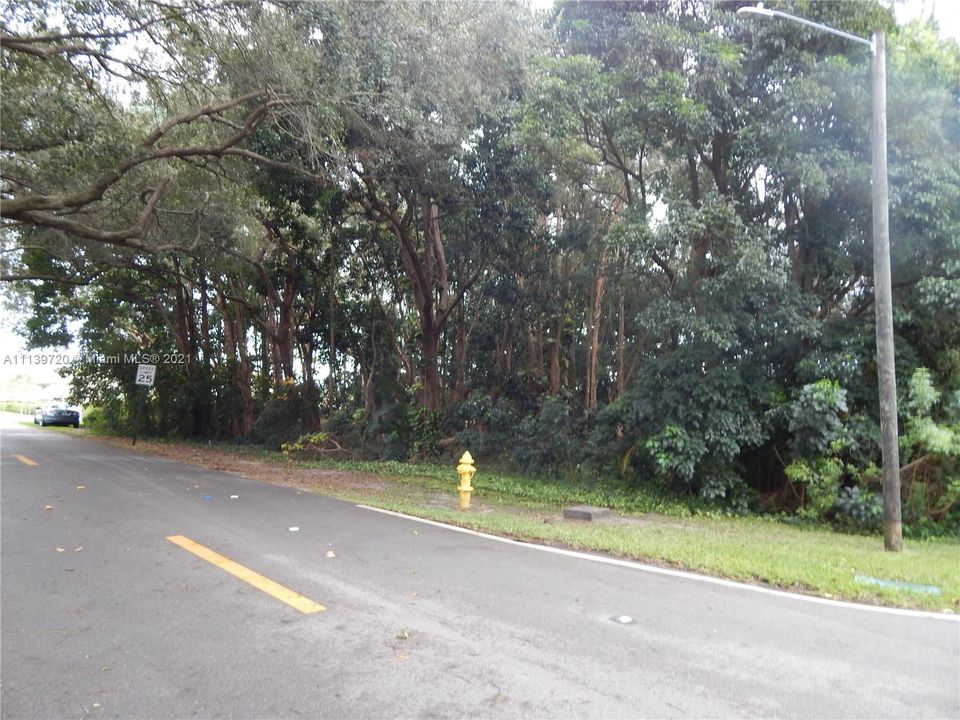 Недавно продано: $195,000 (0.34 acres)