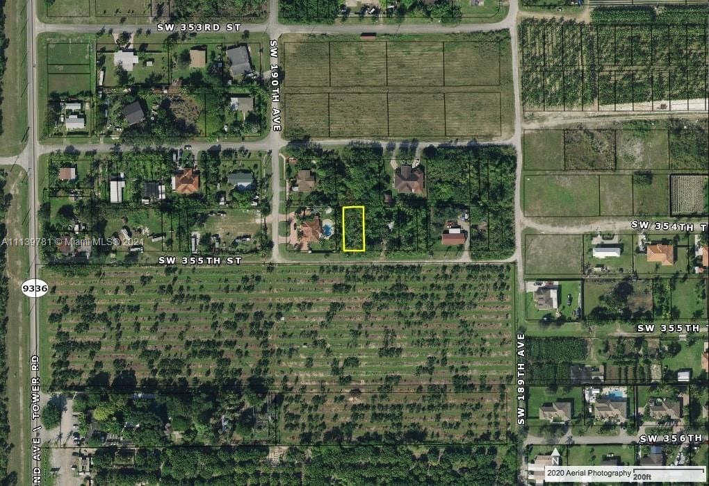 Недавно продано: $54,900 (0.38 acres)