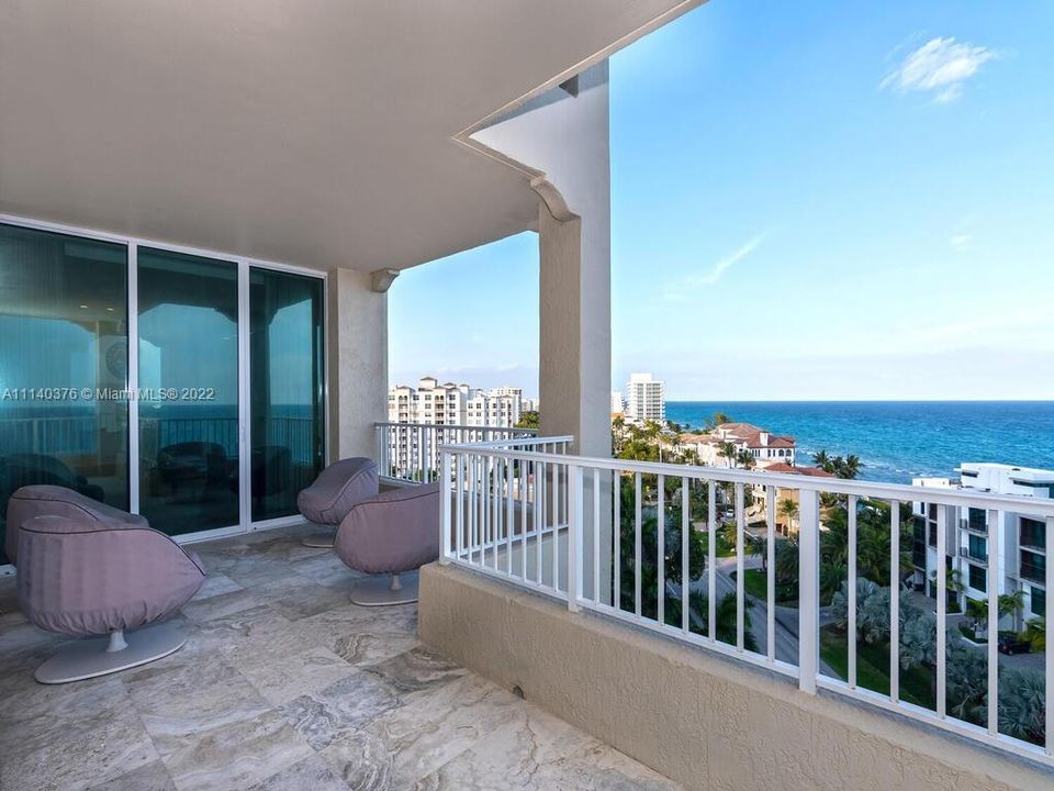 Recently Sold: $3,000,000 (3 beds, 3 baths, 2661 Square Feet)