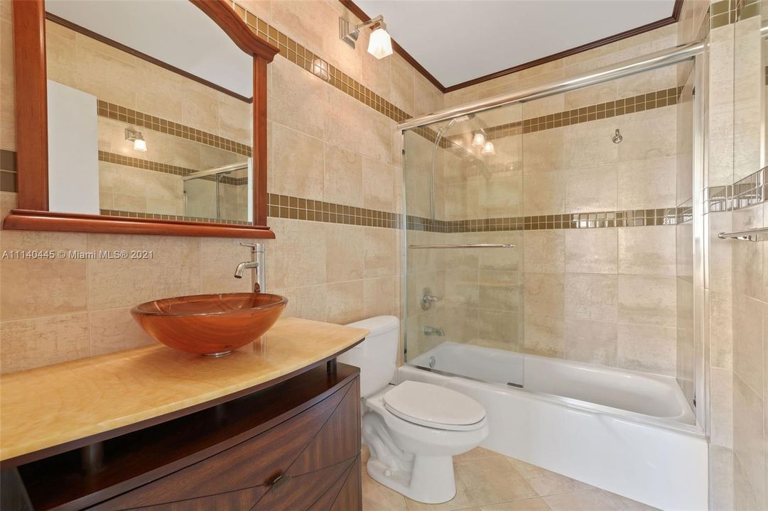 最近售出: $200,000 (2 贝兹, 2 浴室, 1000 平方英尺)