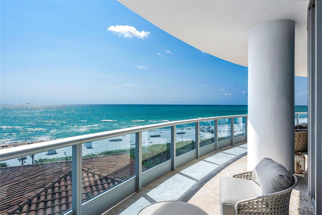 Recently Sold: $5,900,000 (3 beds, 3 baths, 2959 Square Feet)