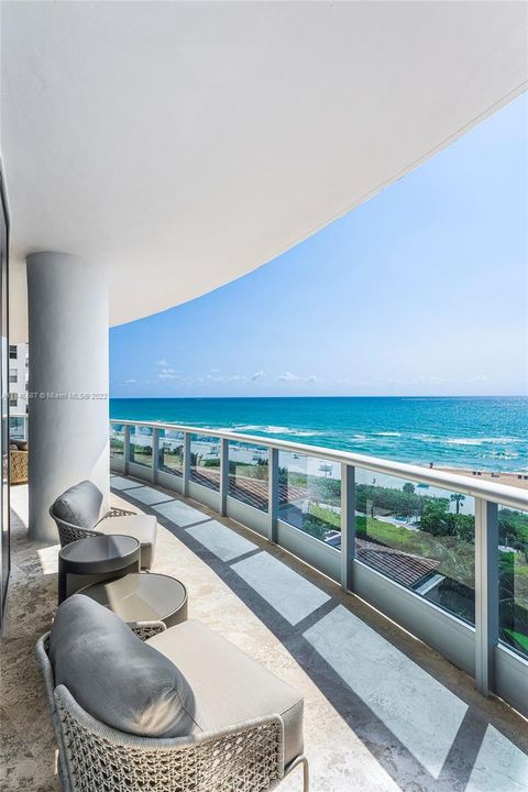 Recently Sold: $5,900,000 (3 beds, 3 baths, 2959 Square Feet)