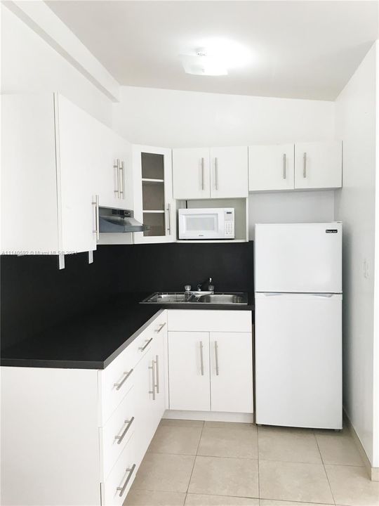 Недавно арендовано: $1,300 (1 спален, 1 ванн, 2558 Квадратных фут)