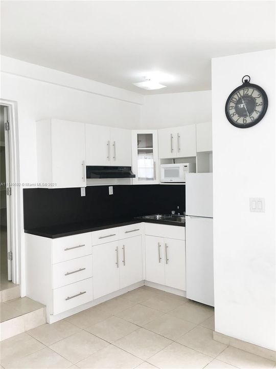 Недавно арендовано: $1,300 (1 спален, 1 ванн, 2558 Квадратных фут)