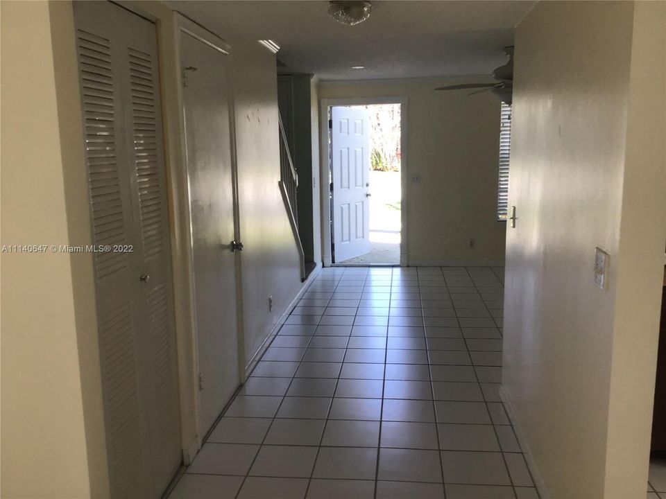 Vendido Recientemente: $250,000 (2 camas, 2 baños, 1058 Pies cuadrados)