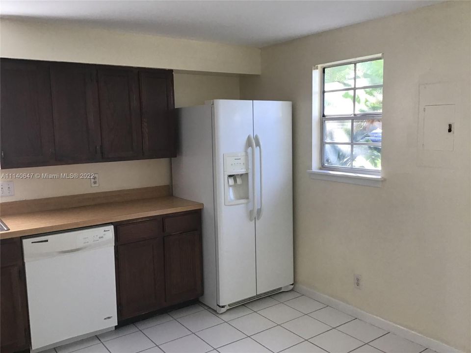 Vendido Recientemente: $250,000 (2 camas, 2 baños, 1058 Pies cuadrados)