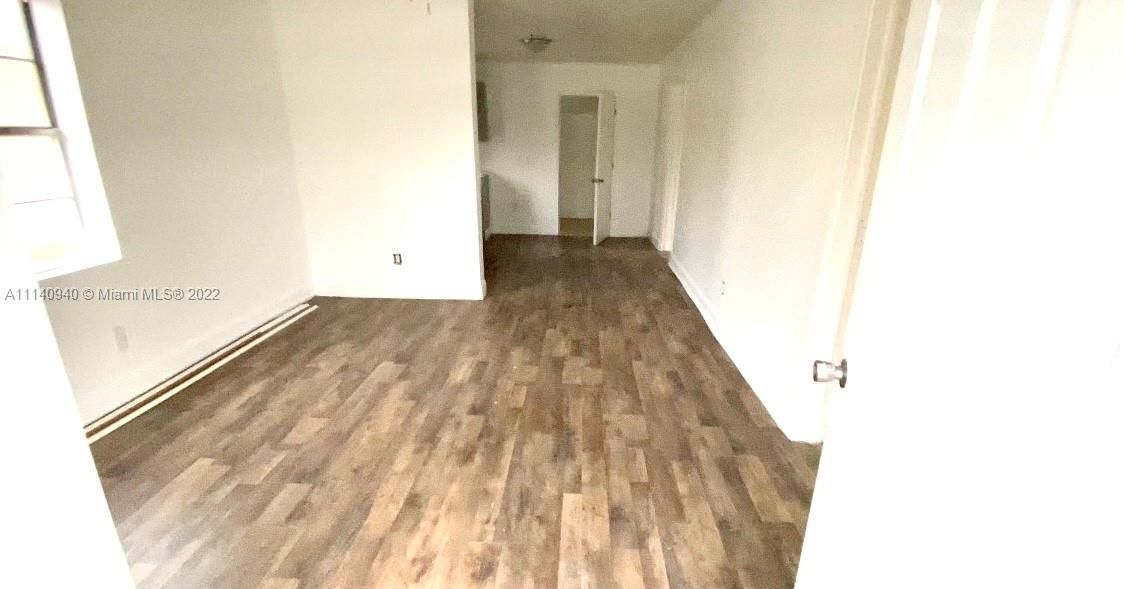 Recently Rented: $950 (2 beds, 1 baths, 684 Square Feet)