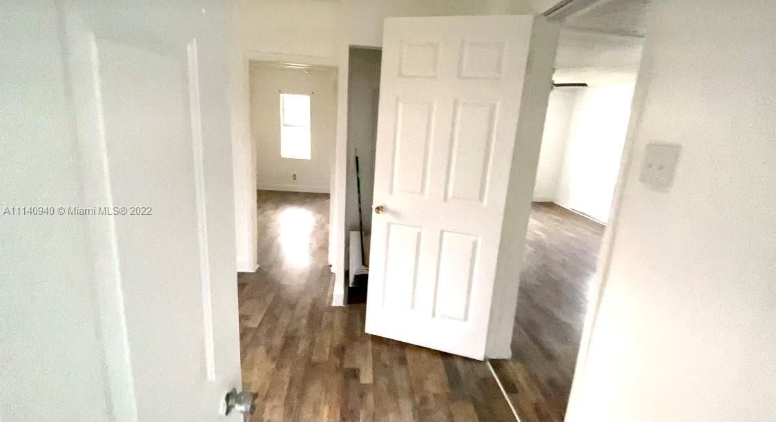 Recently Rented: $950 (2 beds, 1 baths, 684 Square Feet)