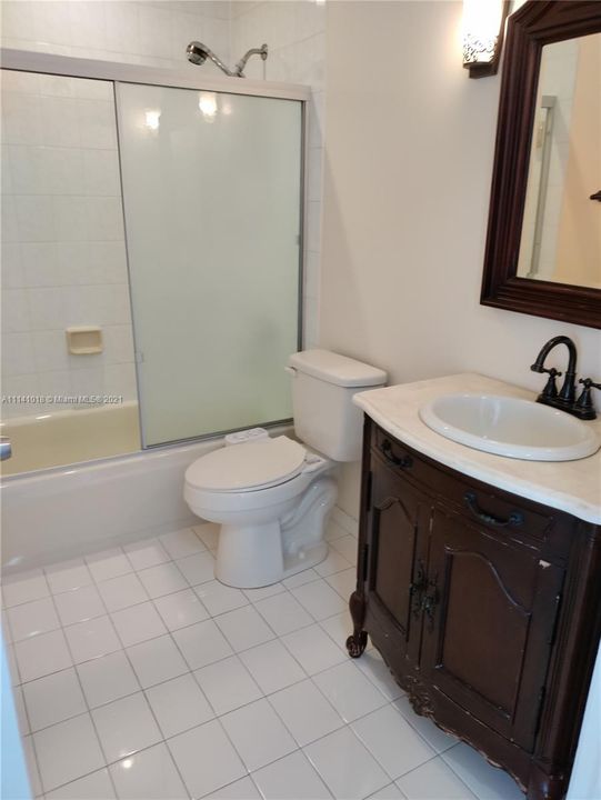 最近租的: $1,700 (2 贝兹, 2 浴室, 1100 平方英尺)