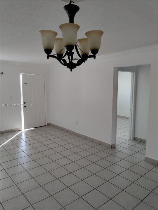 Recently Rented: $1,700 (2 beds, 2 baths, 1100 Square Feet)