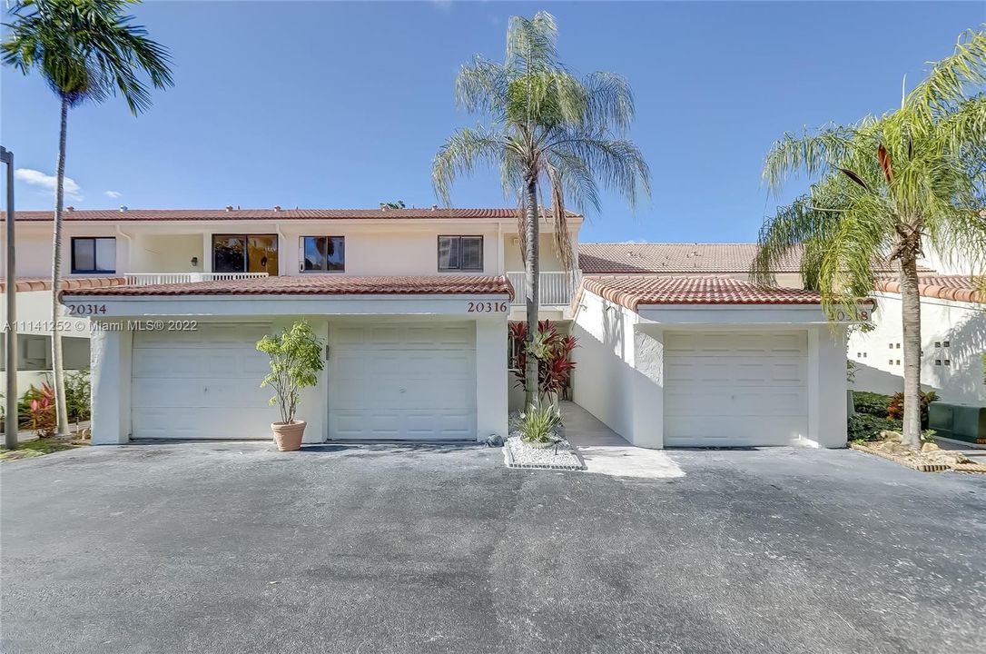 Recently Sold: $736,400 (3 beds, 2 baths, 2032 Square Feet)