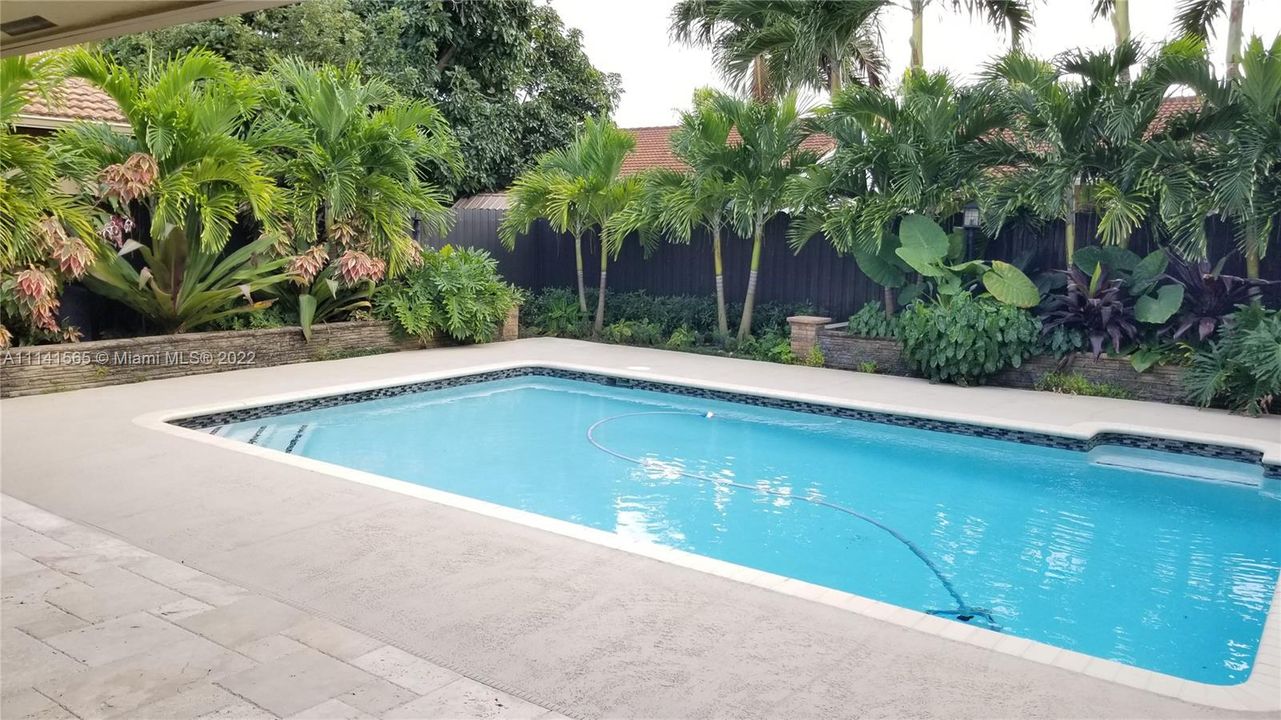 最近租的: $3,600 (4 贝兹, 2 浴室, 1614 平方英尺)