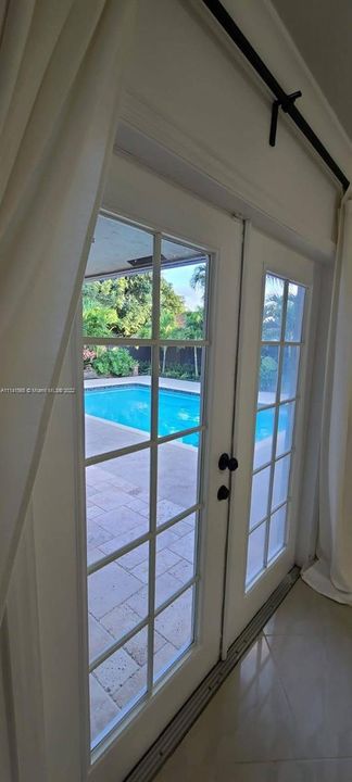 最近租的: $3,600 (4 贝兹, 2 浴室, 1614 平方英尺)