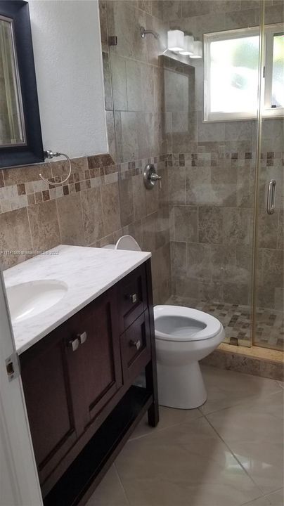 最近租的: $3,600 (4 贝兹, 2 浴室, 1614 平方英尺)