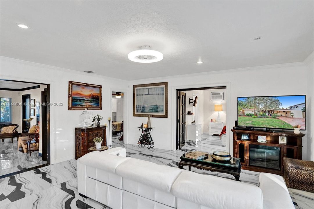Recently Sold: $1,400,000 (3 beds, 3 baths, 1854 Square Feet)