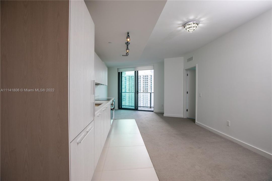 Recently Sold: $459,000 (1 beds, 1 baths, 746 Square Feet)