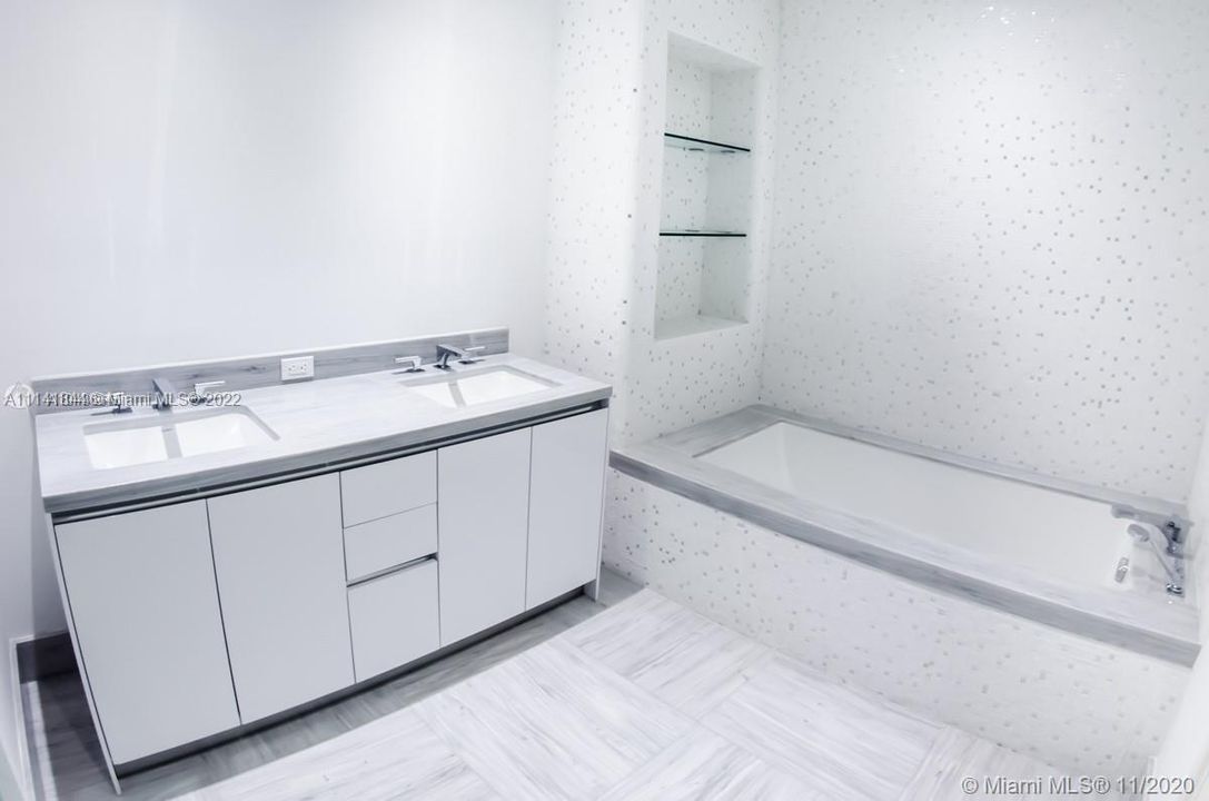 Недавно арендовано: $10,500 (1 спален, 2 ванн, 1447 Квадратных фут)