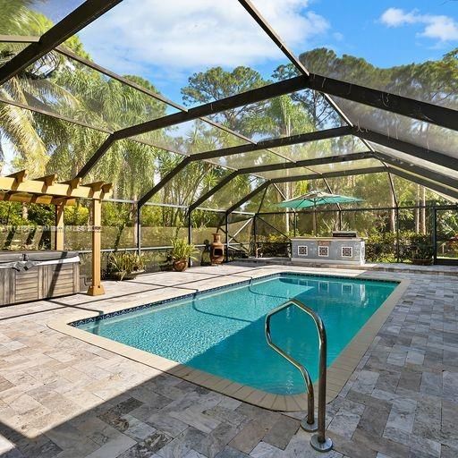 Recently Sold: $729,999 (4 beds, 3 baths, 2252 Square Feet)