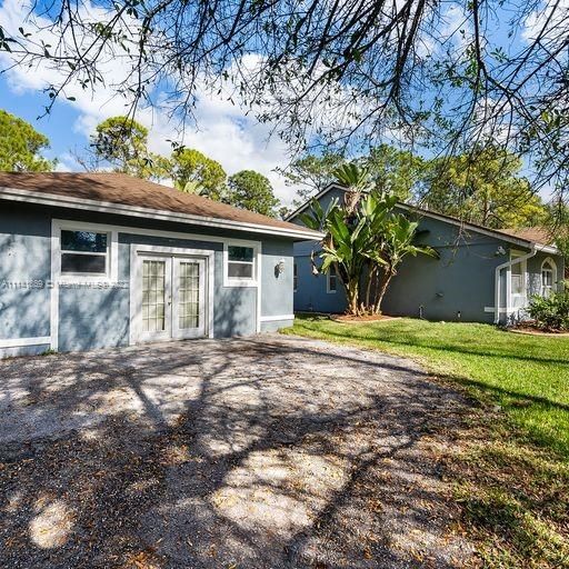 Recently Sold: $729,999 (4 beds, 3 baths, 2252 Square Feet)