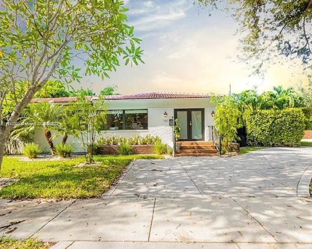 Recientemente alquilado: $9,000 (5 camas, 3 baños, 3120 Pies cuadrados)