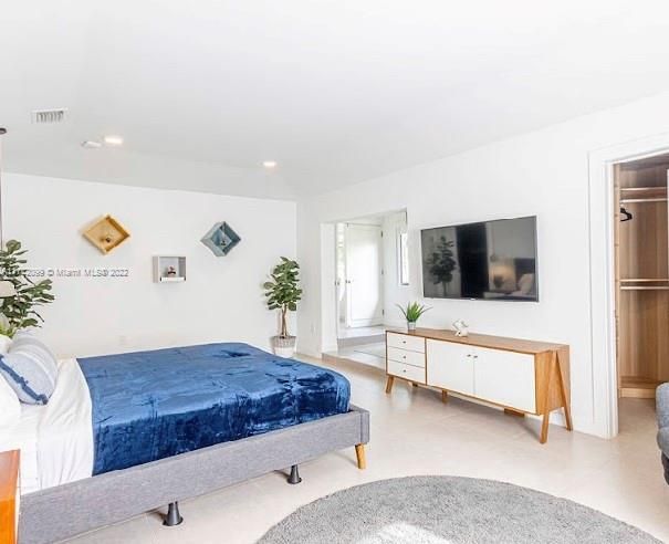 Recientemente alquilado: $9,000 (5 camas, 3 baños, 3120 Pies cuadrados)