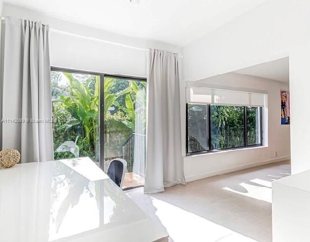 Recientemente alquilado: $9,000 (5 camas, 3 baños, 3120 Pies cuadrados)