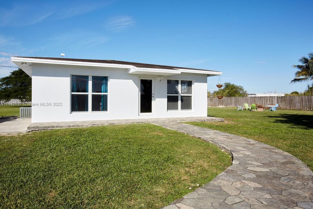 Недавно арендовано: $2,800 (2 спален, 1 ванн, 1080 Квадратных фут)