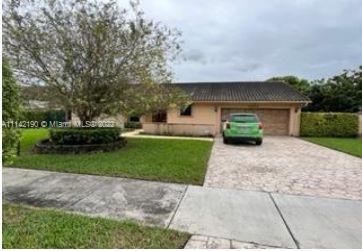 Recently Sold: $495,000 (3 beds, 2 baths, 1738 Square Feet)